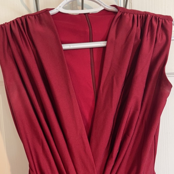 Jessica Angel. Maroon Bridesmaid Gown. Mermaid bottom. Worn once. - Picture 3 of 5